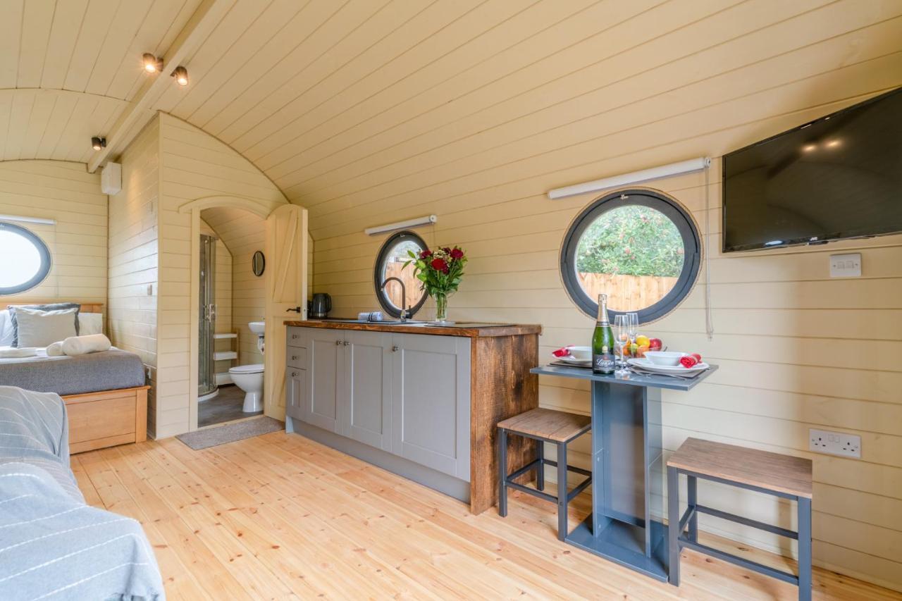 فيلا Laburnum Farm Estate Alderton  المظهر الخارجي الصورة