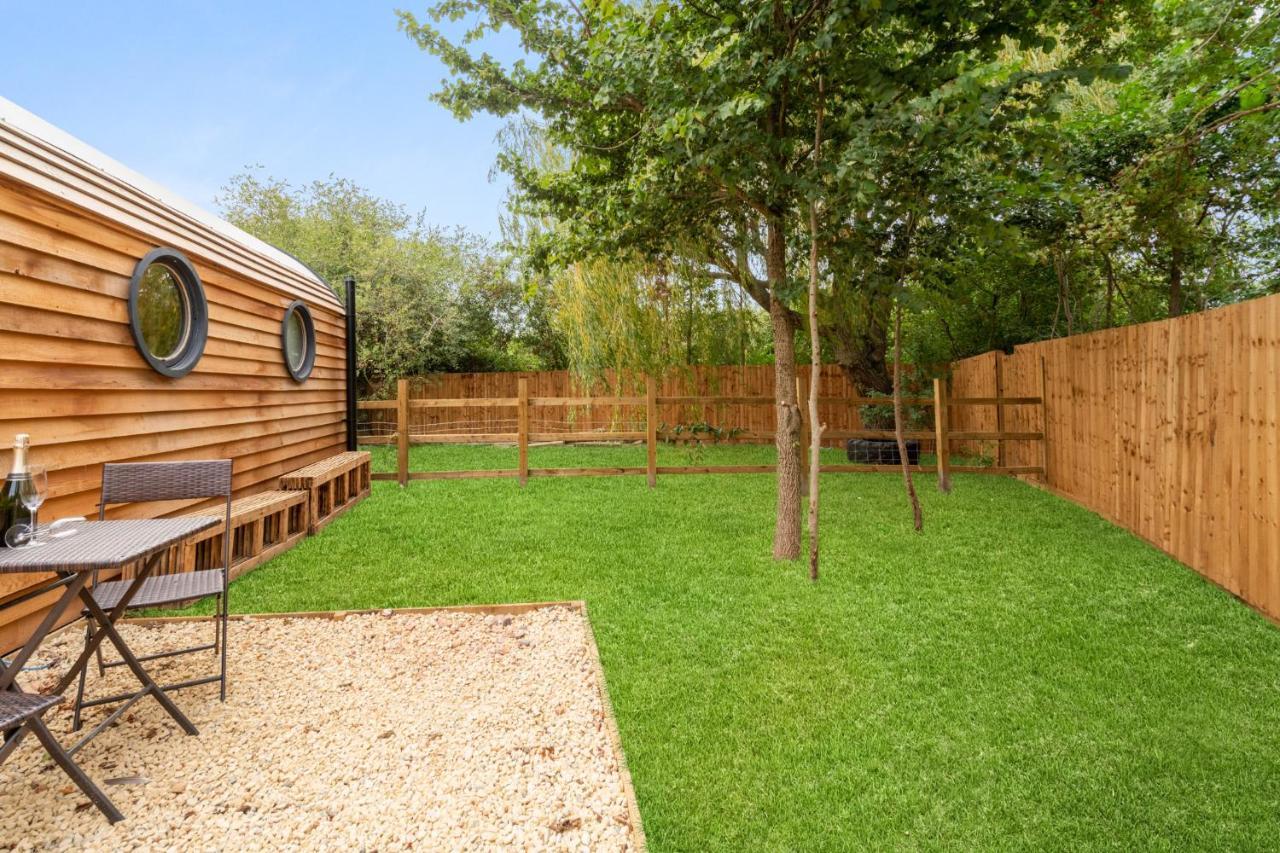 فيلا Laburnum Farm Estate Alderton  المظهر الخارجي الصورة