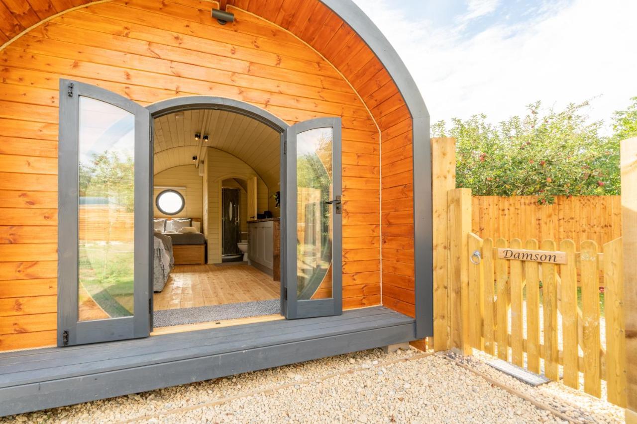 فيلا Laburnum Farm Estate Alderton  المظهر الخارجي الصورة
