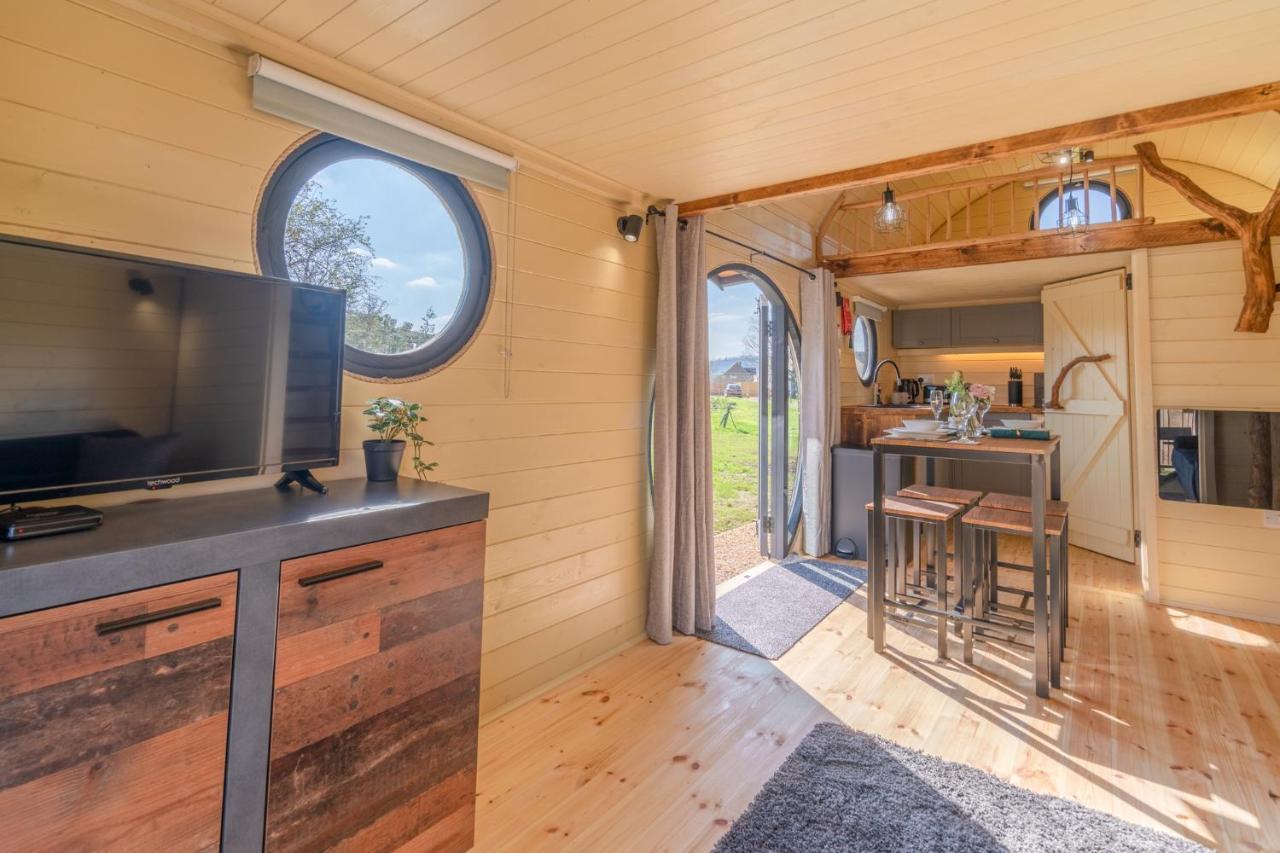 فيلا Laburnum Farm Estate Alderton  المظهر الخارجي الصورة
