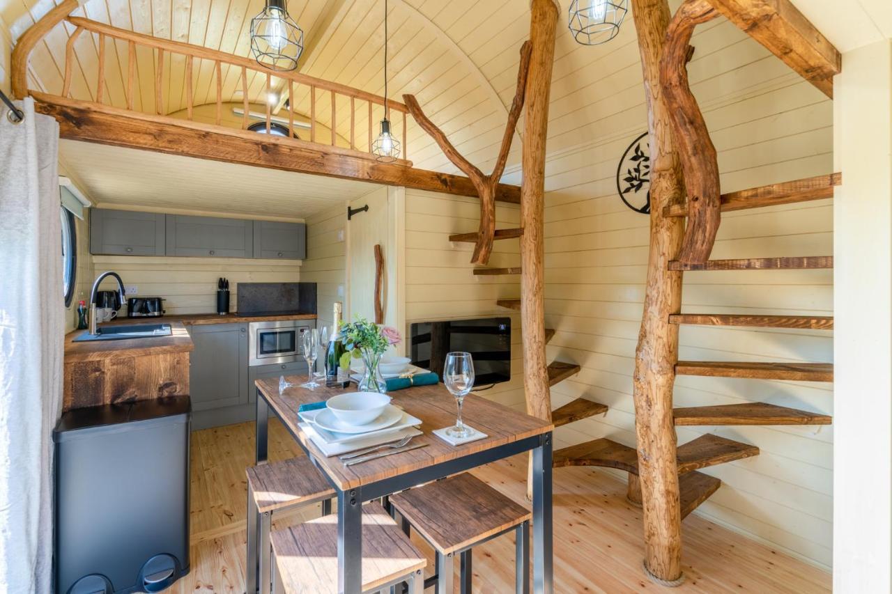 فيلا Laburnum Farm Estate Alderton  المظهر الخارجي الصورة